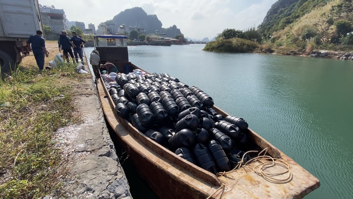Dịch vụ vận chuyển và lắp đặt phao HDPE